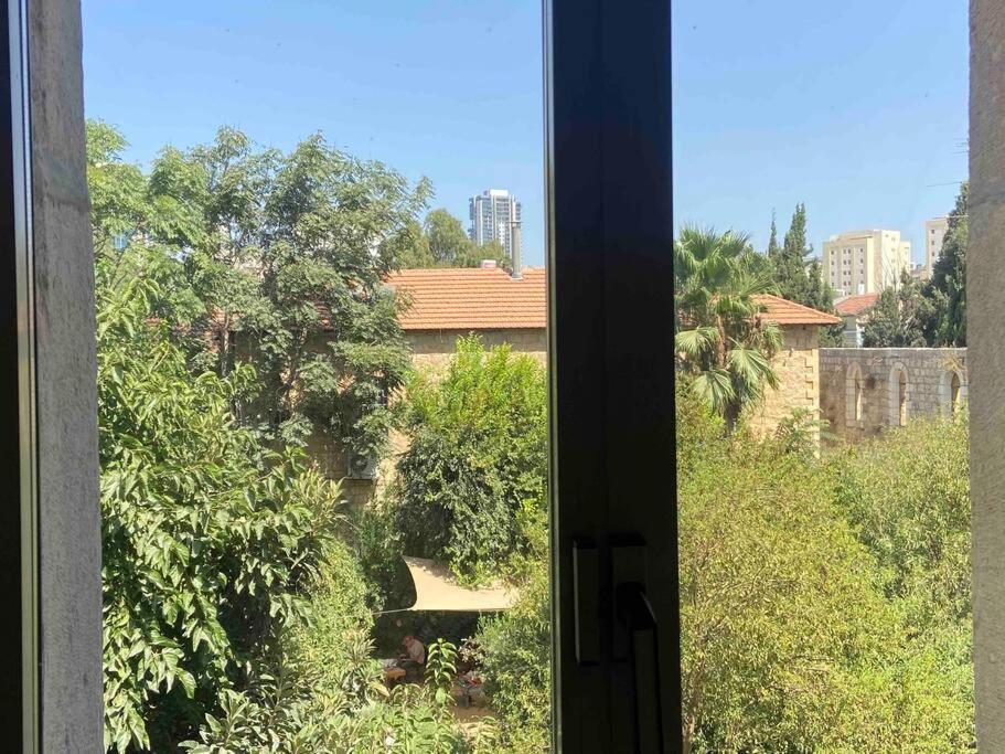 Home In Jerusalem Exterior photo