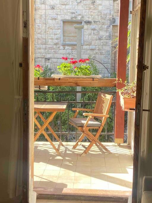 Home In Jerusalem Exterior photo